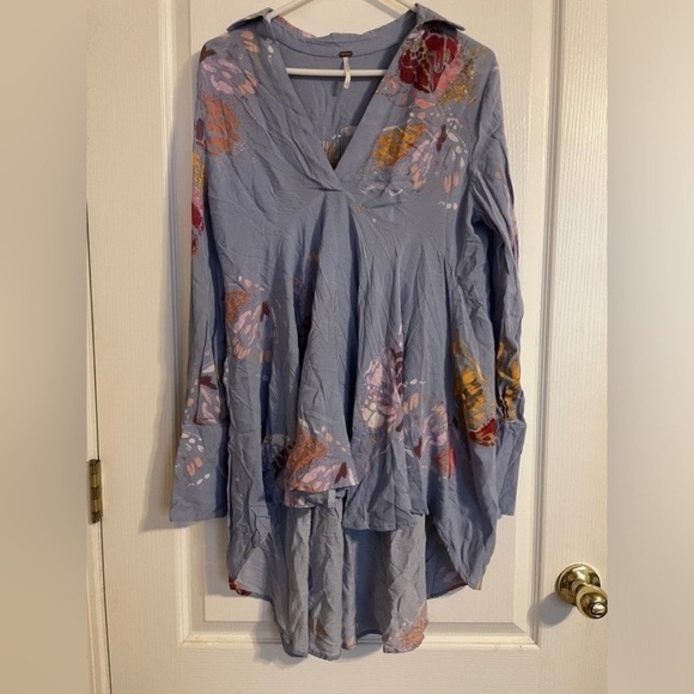Free People Field of Butterflies Floral Oversized Tunic  Blouse XS Boho Peasant‎ - Picture 2 of 6